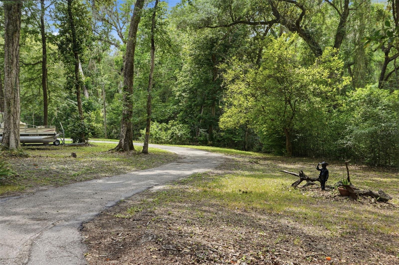 24050 WINDING CREEK DR, BROOKSVILLE, FL, 34601