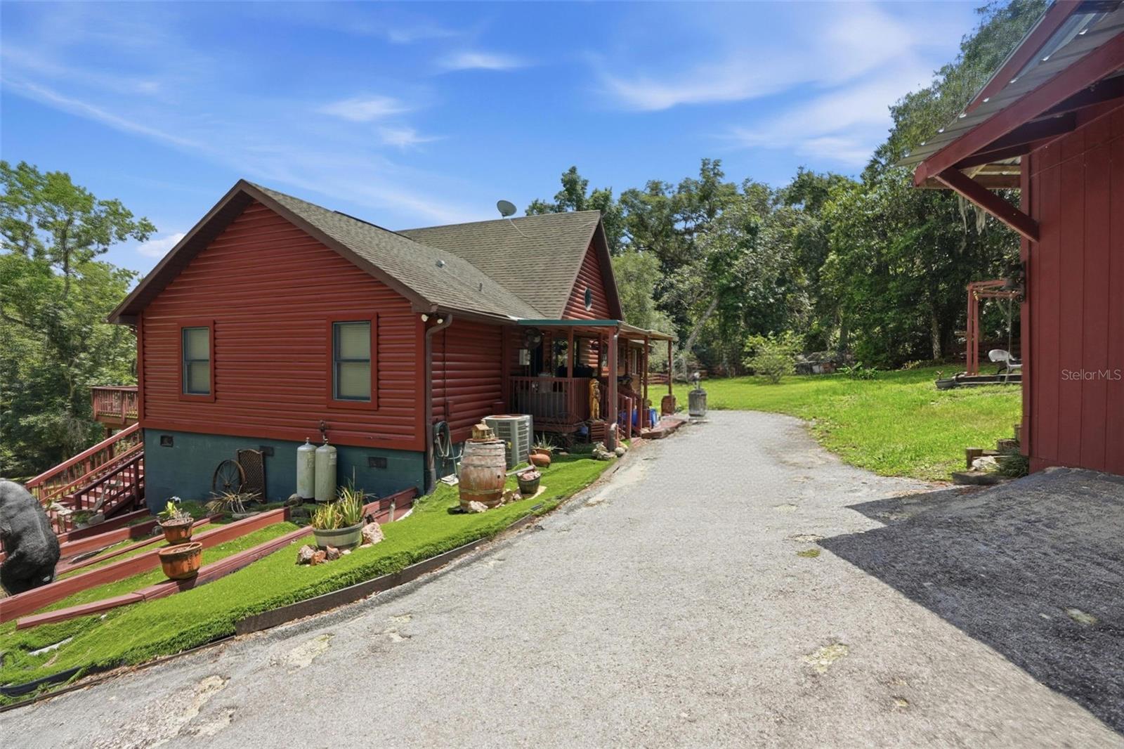 24050 WINDING CREEK DR, BROOKSVILLE, FL, 34601