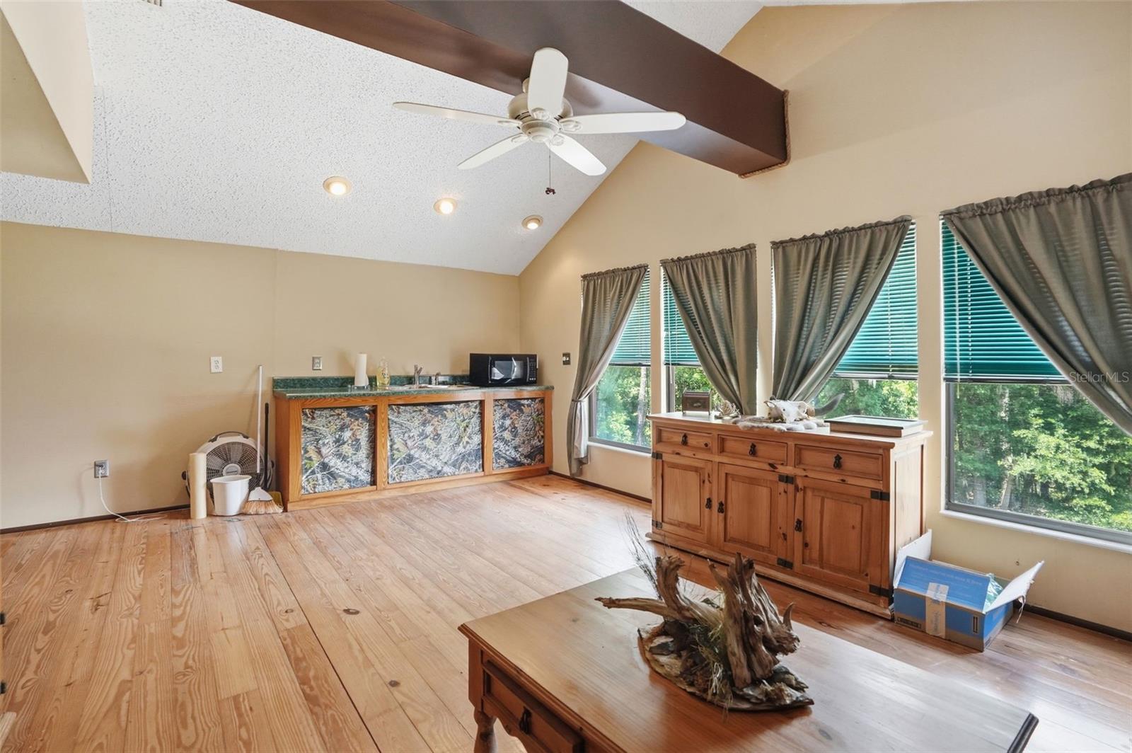 24050 WINDING CREEK DR, BROOKSVILLE, FL, 34601