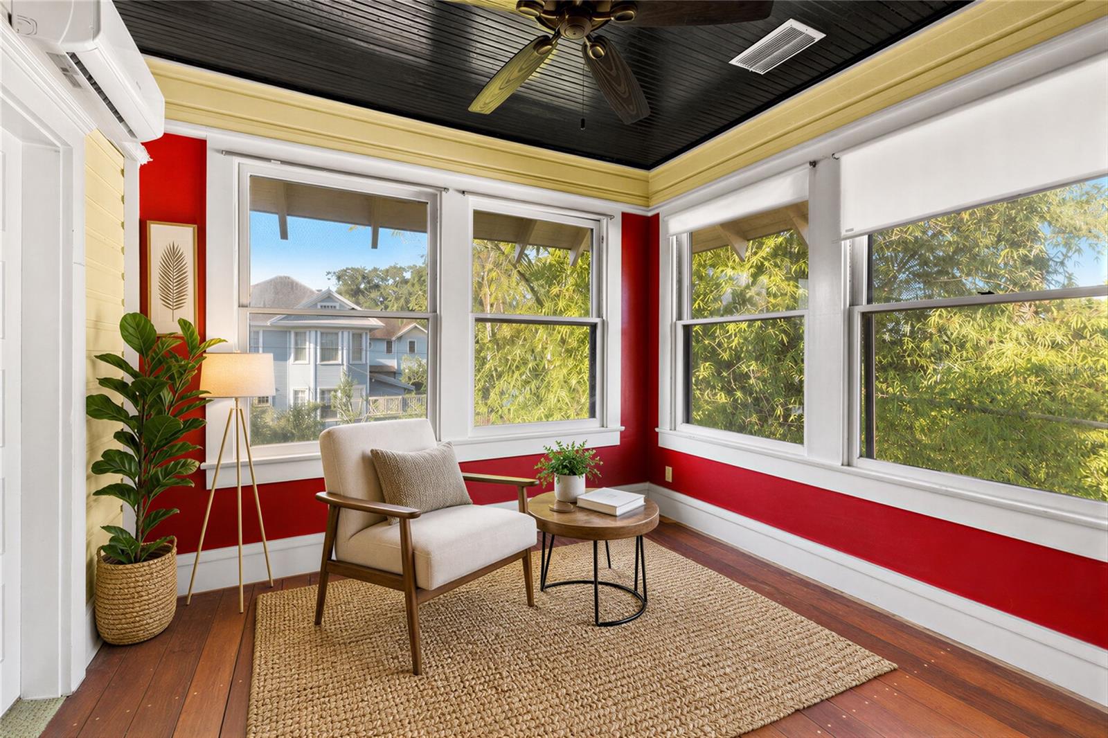5202 N SEMINOLE AVE, TAMPA, FL, 33603
