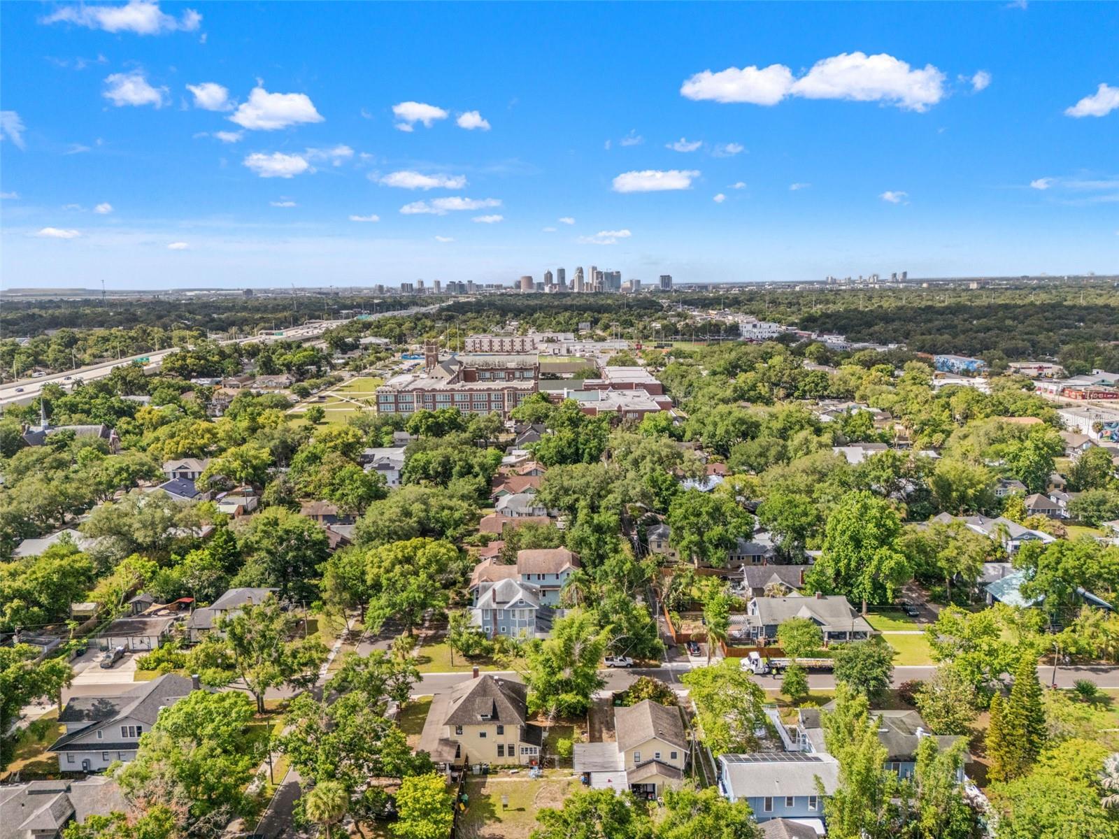 5202 N SEMINOLE AVE, TAMPA, FL, 33603