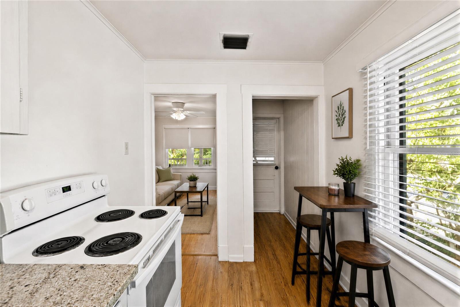 5202 N SEMINOLE AVE, TAMPA, FL, 33603