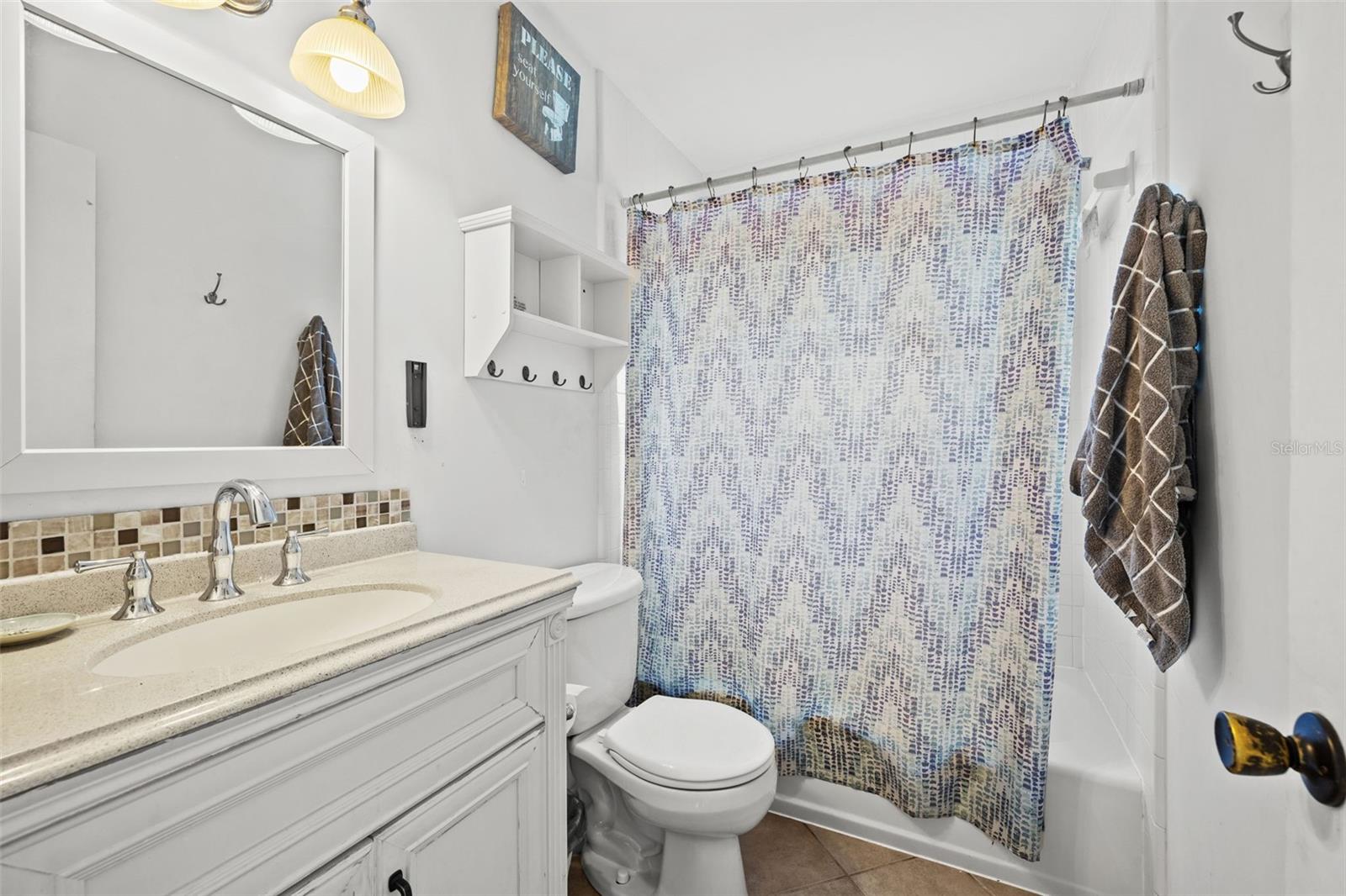 5202 N SEMINOLE AVE, TAMPA, FL, 33603