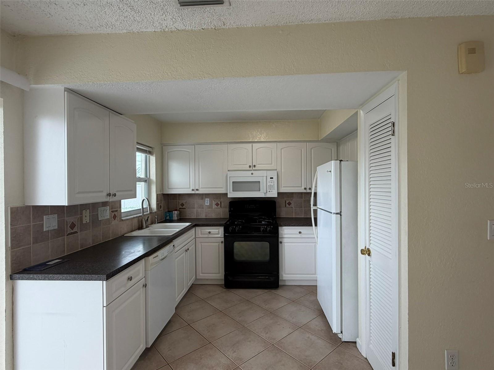 8531 SYDNEY AVE, NORTH PORT, FL, 34287