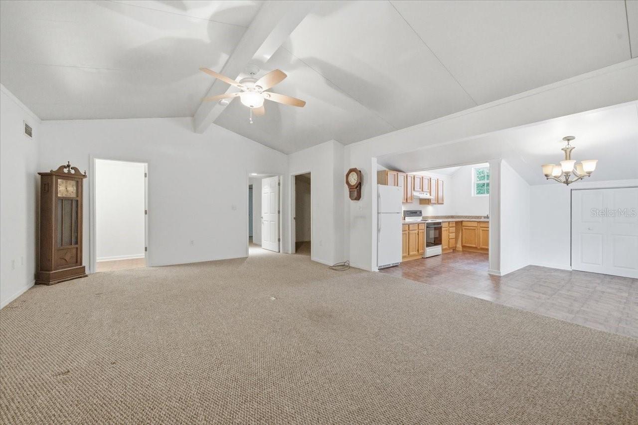 15612 HOWELL PARK LN, TAMPA, FL, 33625