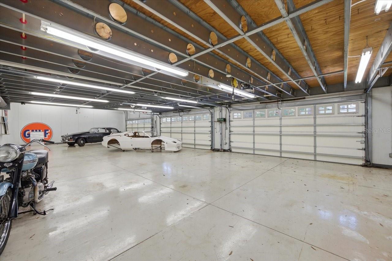15612 HOWELL PARK LN, TAMPA, FL, 33625