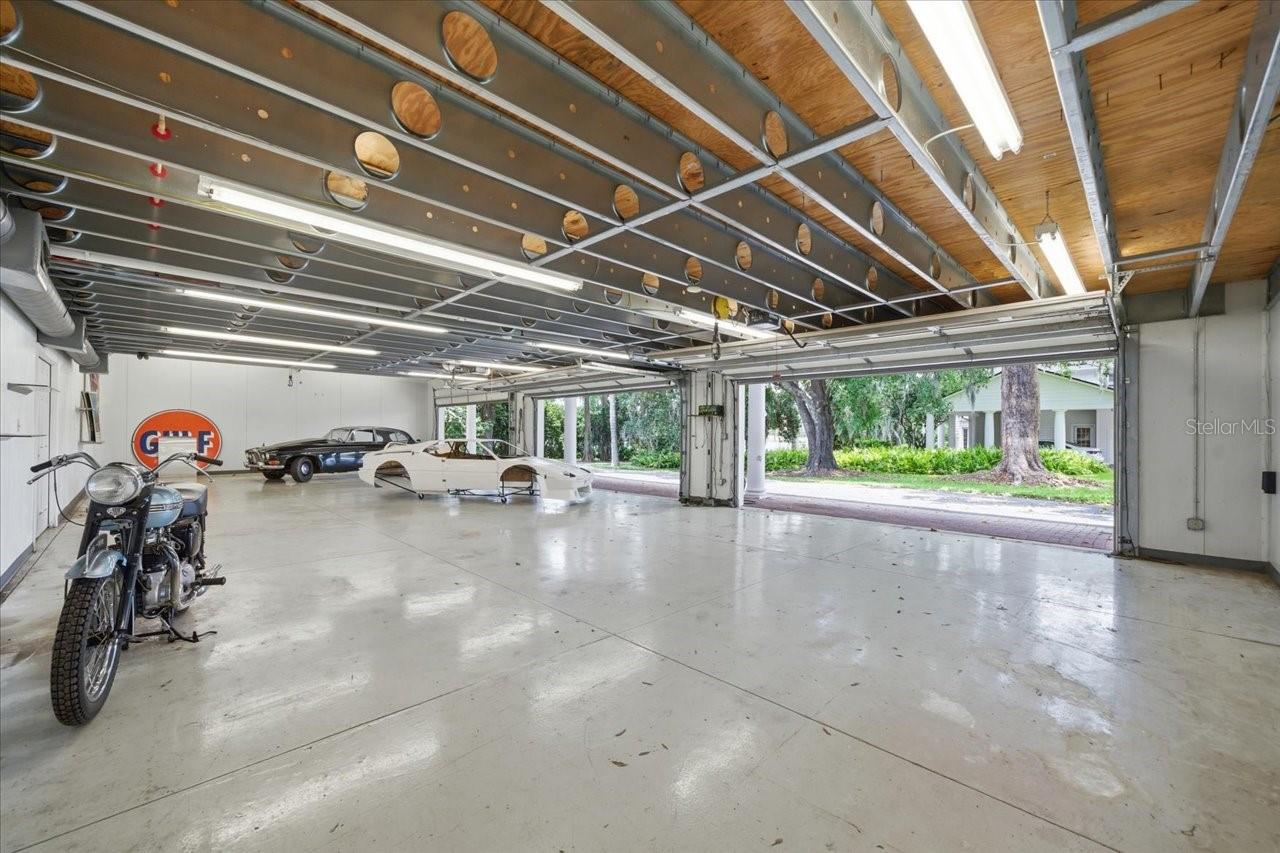 15612 HOWELL PARK LN, TAMPA, FL, 33625