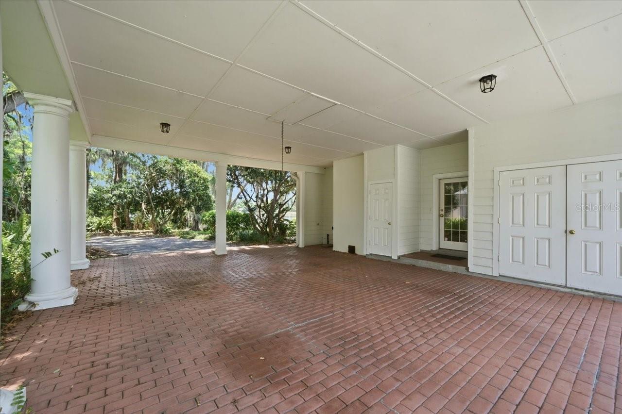 15612 HOWELL PARK LN, TAMPA, FL, 33625