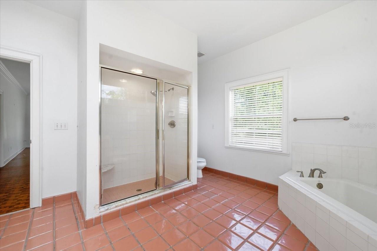 15612 HOWELL PARK LN, TAMPA, FL, 33625