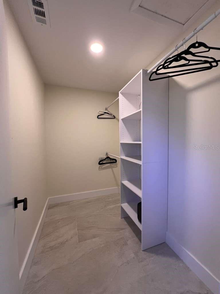 8240 CYPRESS LAKE DR, SARASOTA, FL, 34243