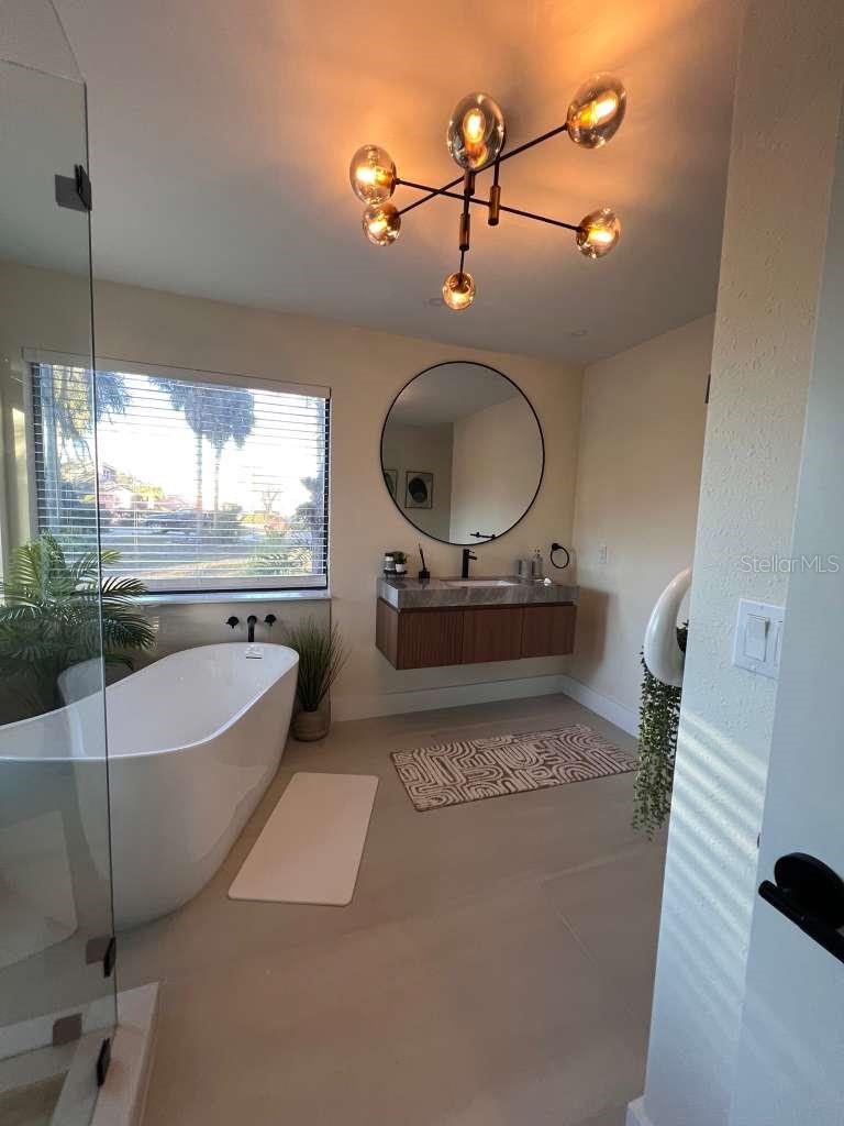8240 CYPRESS LAKE DR, SARASOTA, FL, 34243