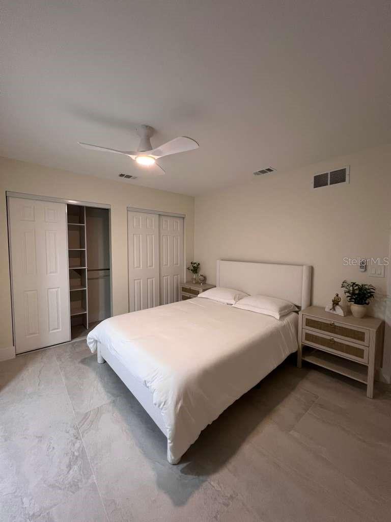 8240 CYPRESS LAKE DR, SARASOTA, FL, 34243