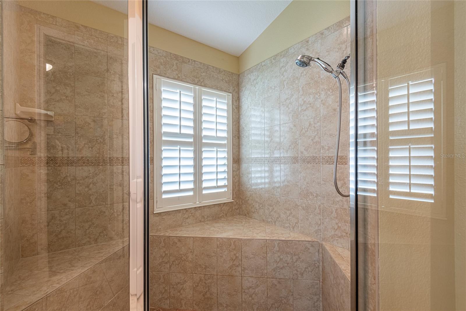 20305 ASH GROVE LN, TAMPA, FL, 33647