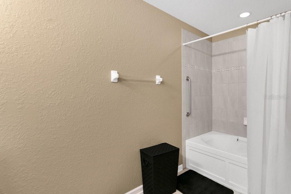 6302 DAYSBROOK DR #104, ORLANDO, FL, 32835