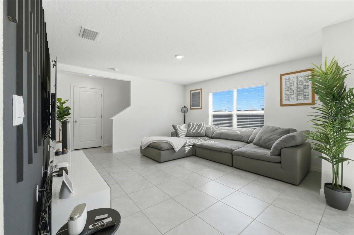 1211 TAHITIAN SUNRISE DR, PLANT CITY, FL, 33565