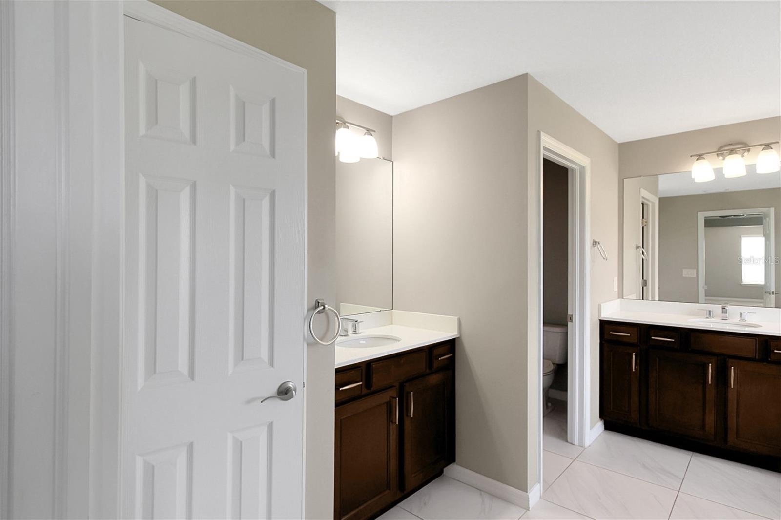 2914 ESMERALDA DR, SARASOTA, FL, 34243