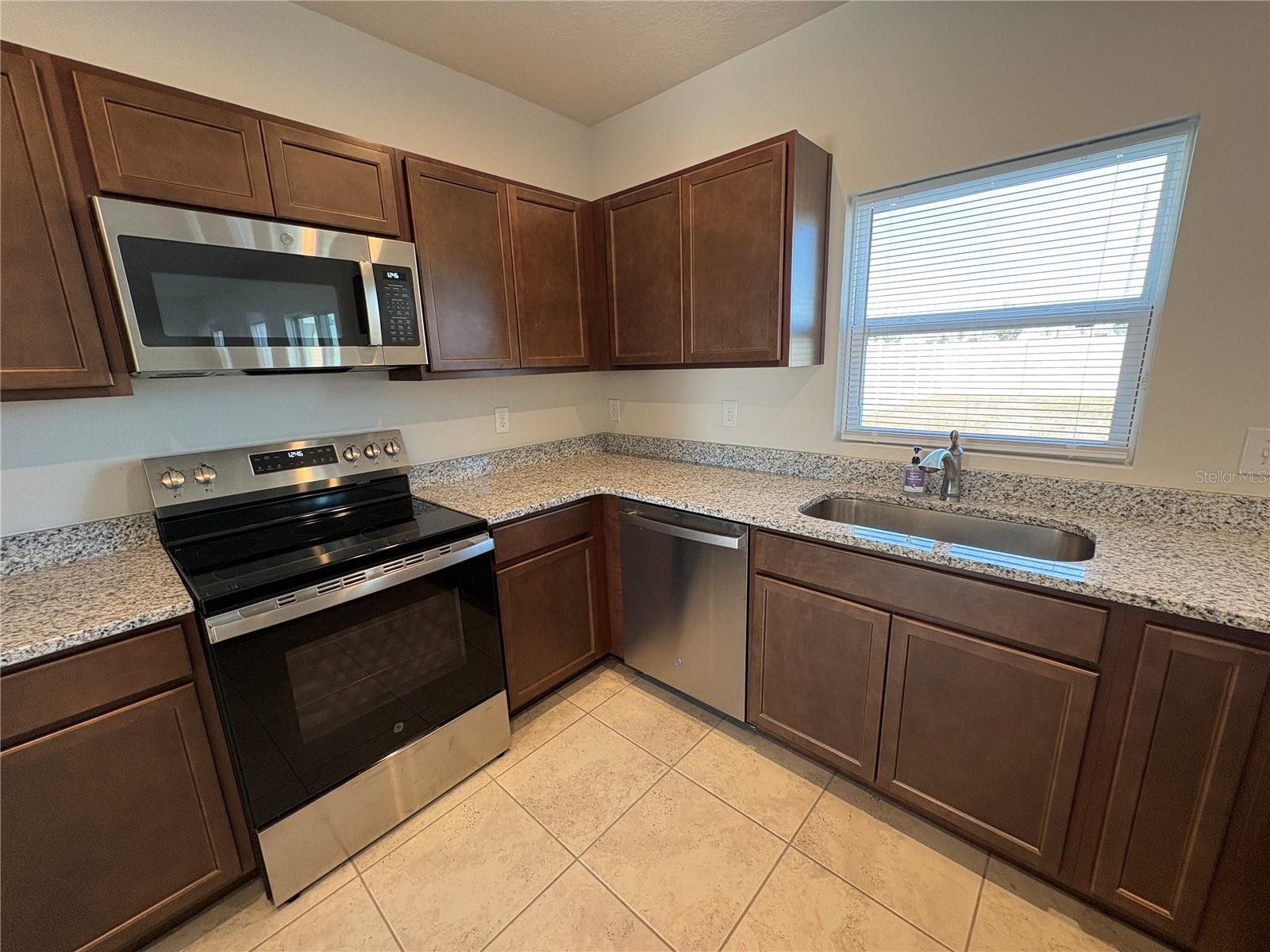 1221 LEXINGTON LN, HAINES CITY, FL, 33844