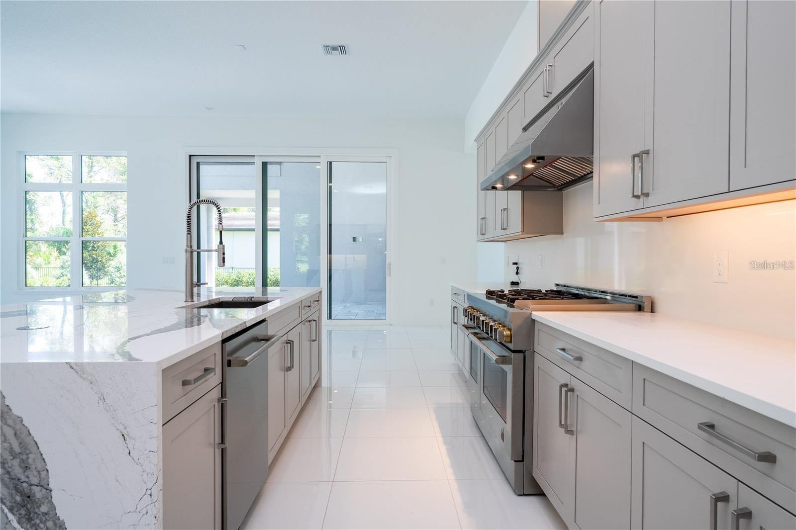 16044 PENDIO DR, BELLA COLLINA, FL, 34756