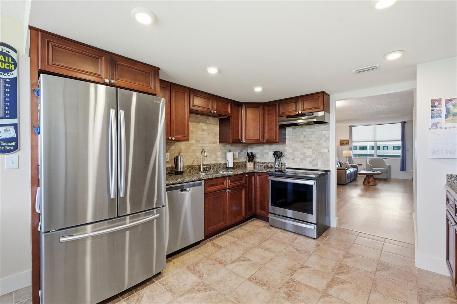 4915 BAY ST NE #323, ST PETERSBURG, FL, 33703