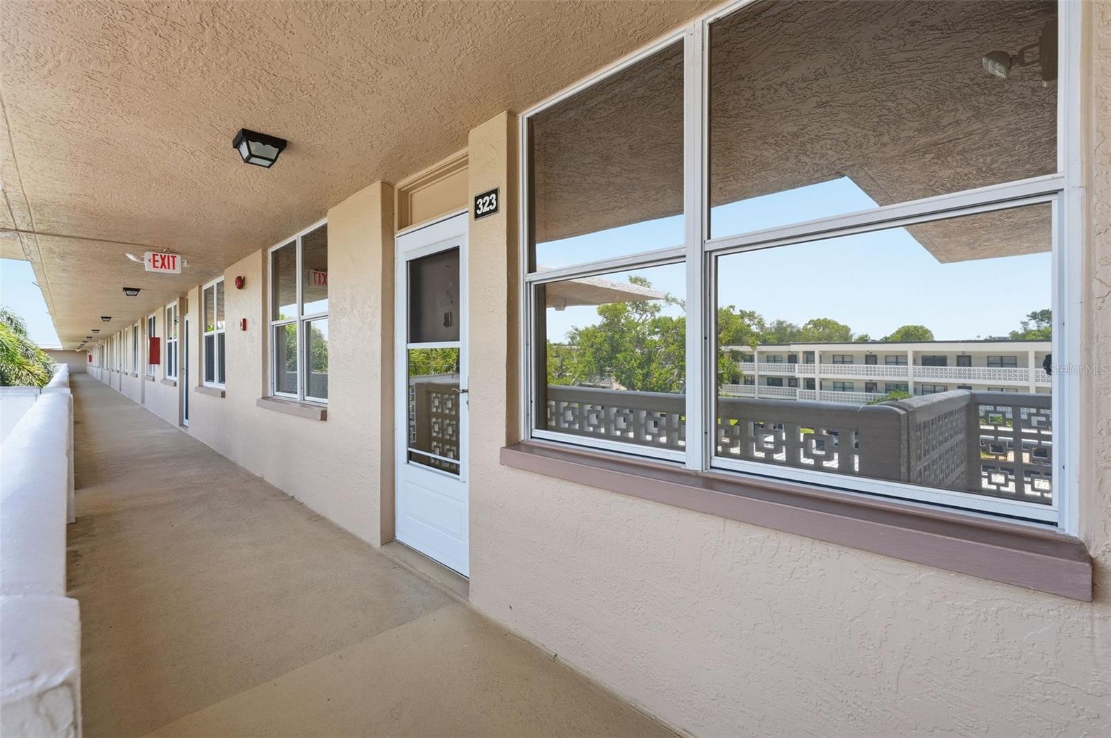 4915 BAY ST NE #323, ST PETERSBURG, FL, 33703