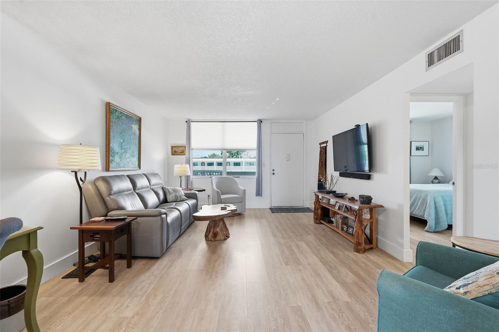 4915 BAY ST NE #323, ST PETERSBURG, FL, 33703