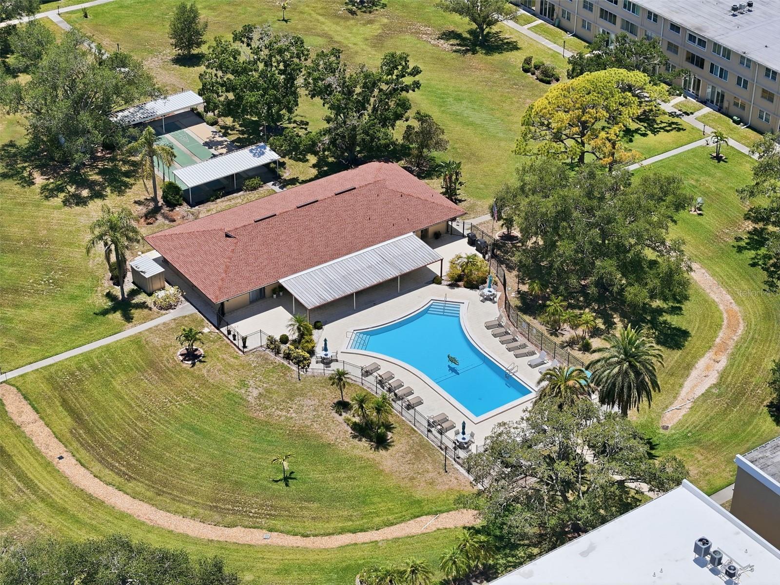 4915 BAY ST NE #323, ST PETERSBURG, FL, 33703