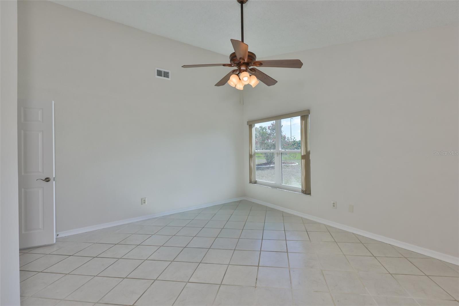 235 LINGER LN, SUN CITY CENTER, FL, 33573