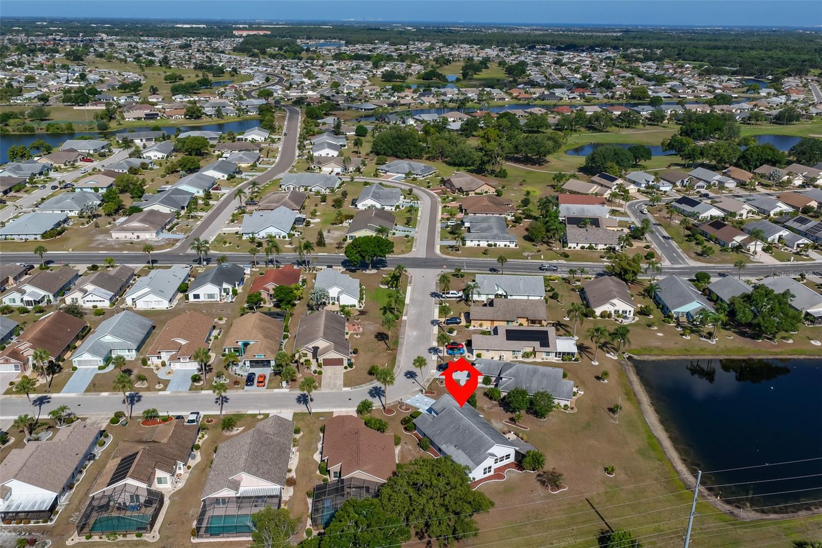 235 LINGER LN, SUN CITY CENTER, FL, 33573