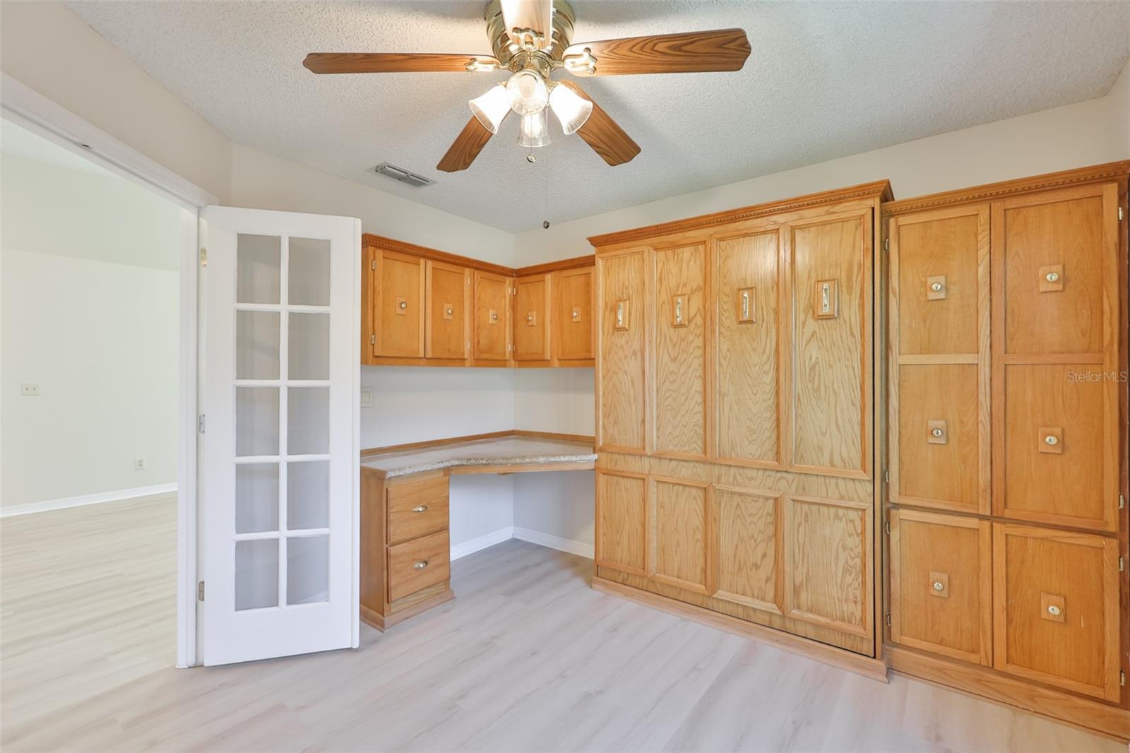 235 LINGER LN, SUN CITY CENTER, FL, 33573