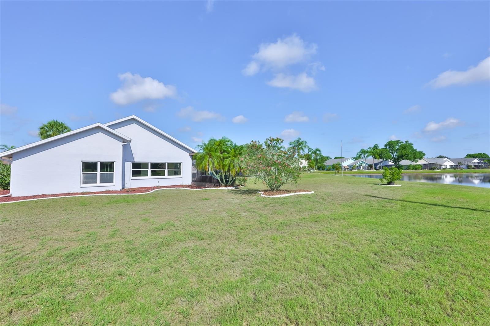 235 LINGER LN, SUN CITY CENTER, FL, 33573