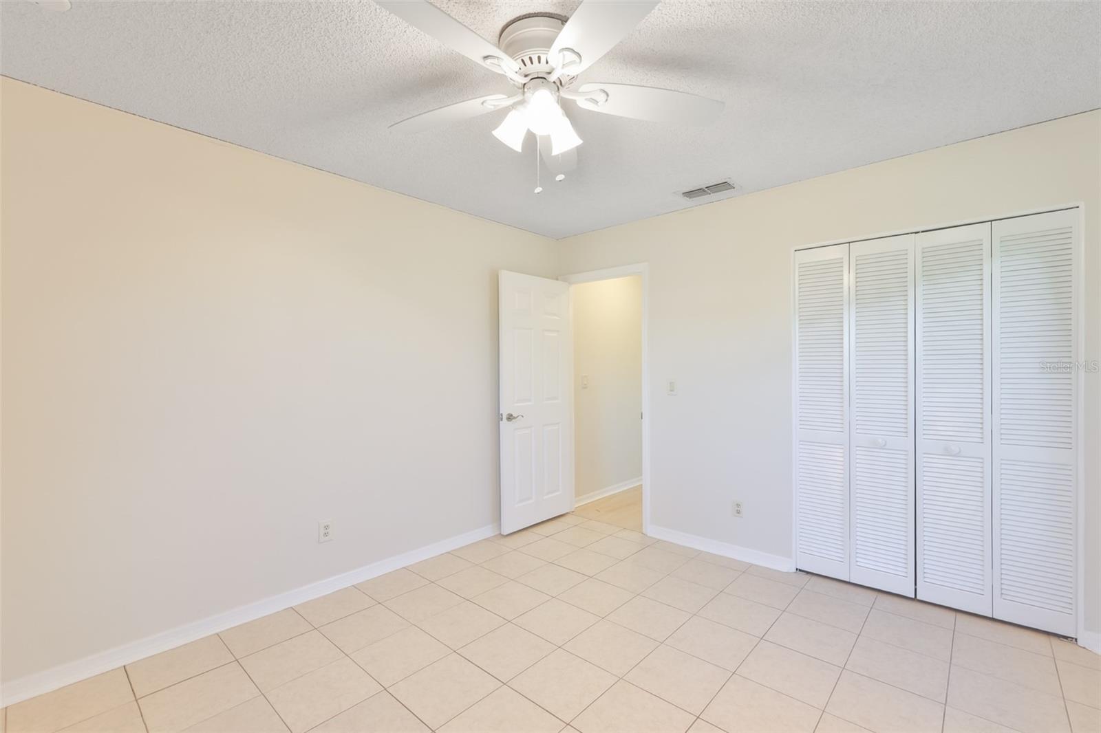 235 LINGER LN, SUN CITY CENTER, FL, 33573