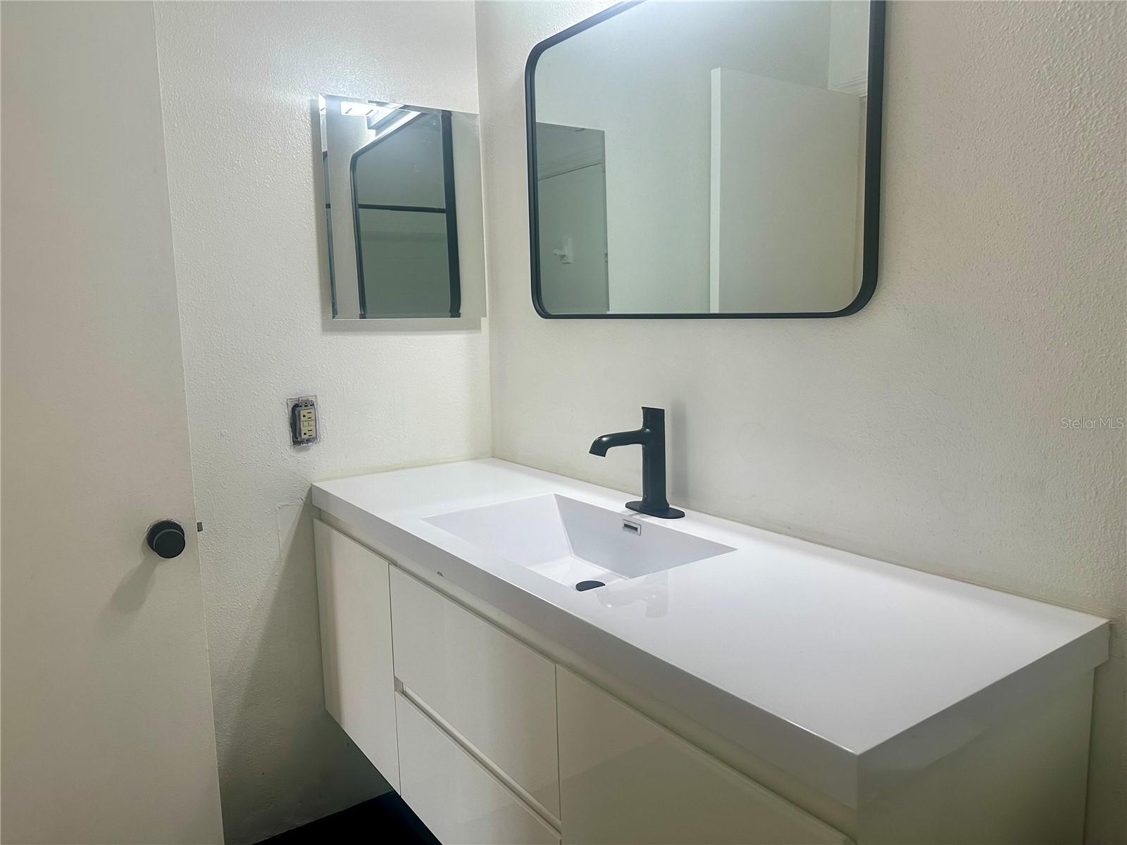 435 WYMORE RD #207, ALTAMONTE SPRINGS, FL, 32714
