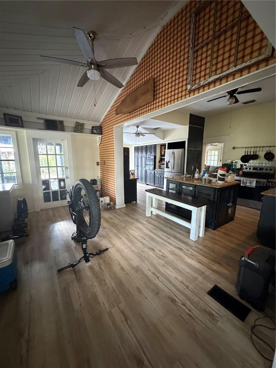 616 CHASTAIN RD, SEFFNER, FL, 33584
