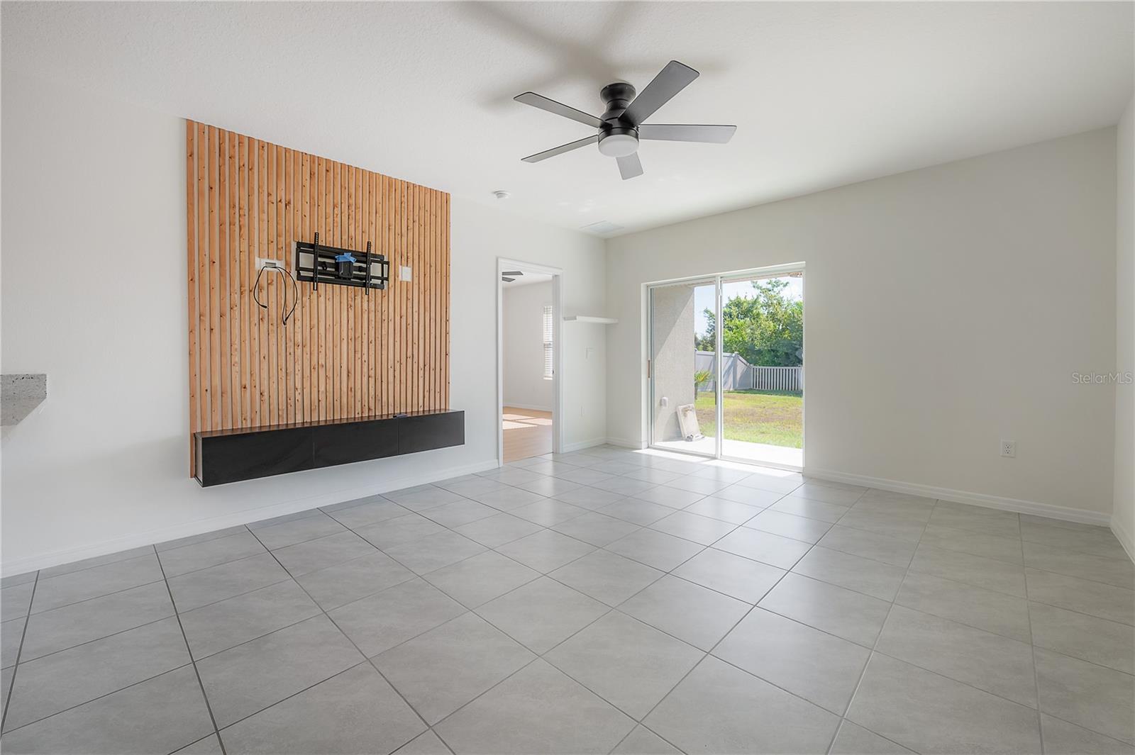 17042 OVAL RUM DR, WIMAUMA, FL, 33598