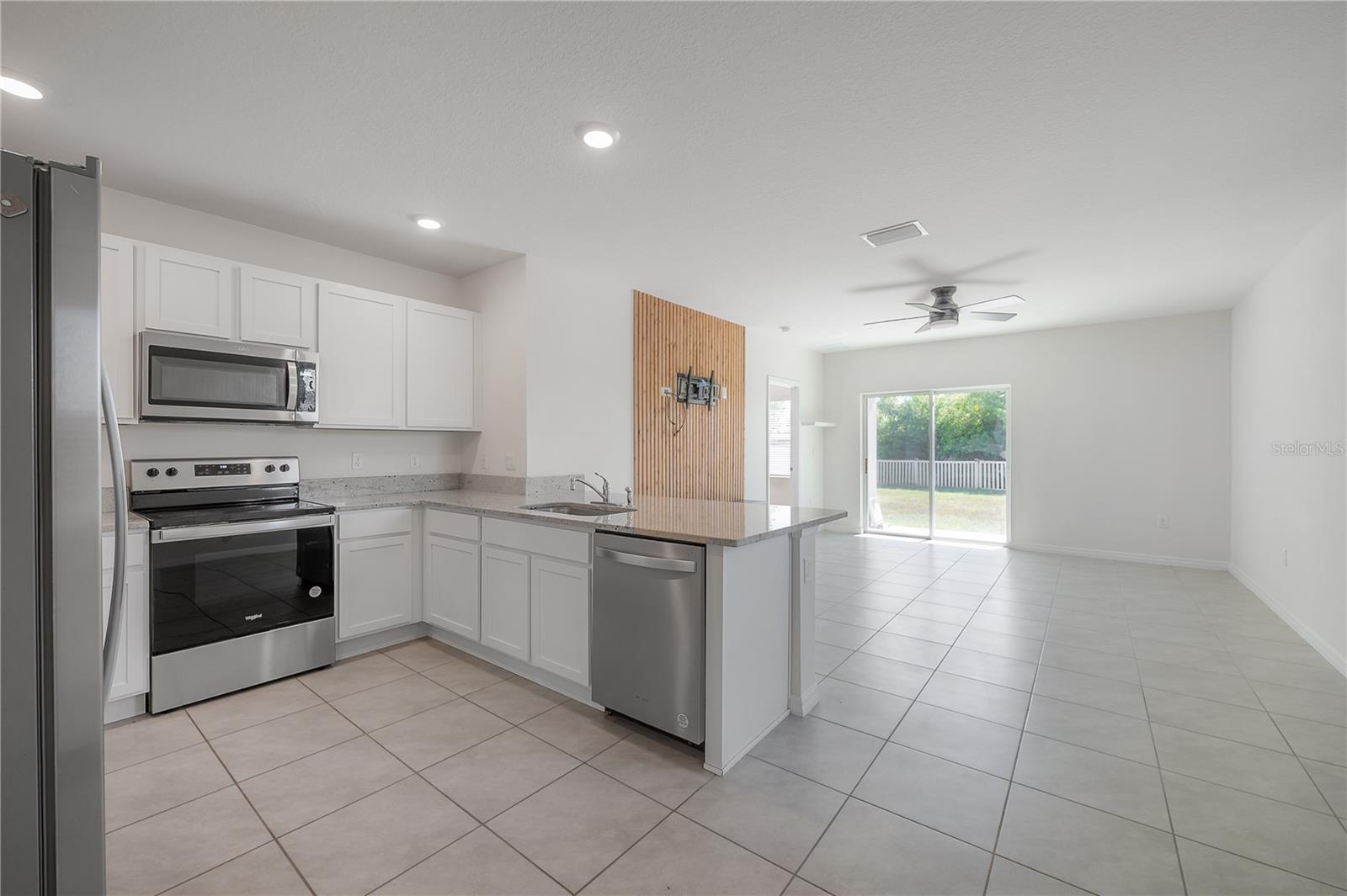 17042 OVAL RUM DR, WIMAUMA, FL, 33598