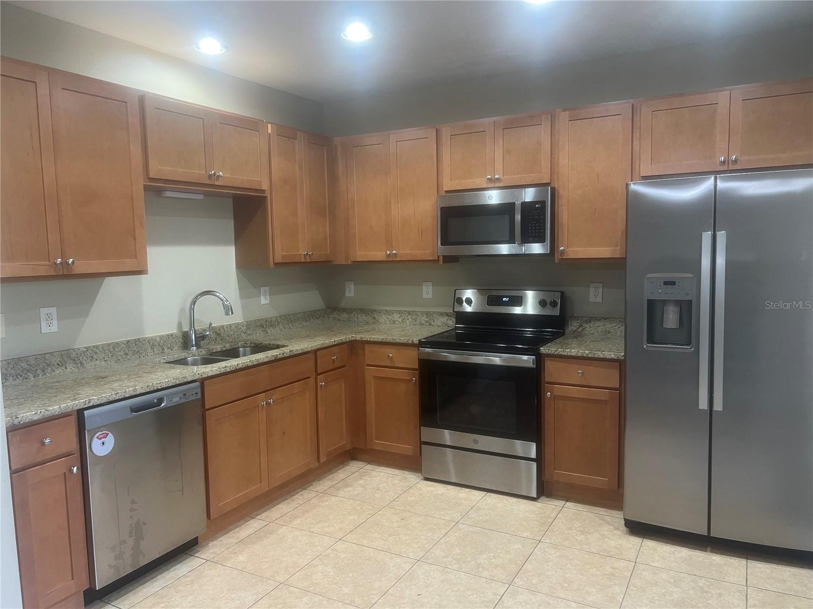 10825 NEWBRIDGE DR, RIVERVIEW, FL, 33579