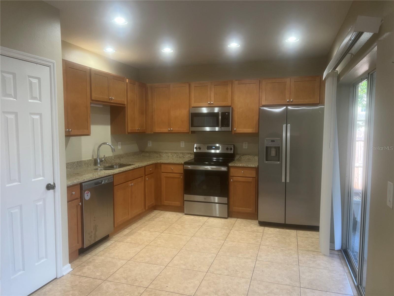 10825 NEWBRIDGE DR, RIVERVIEW, FL, 33579