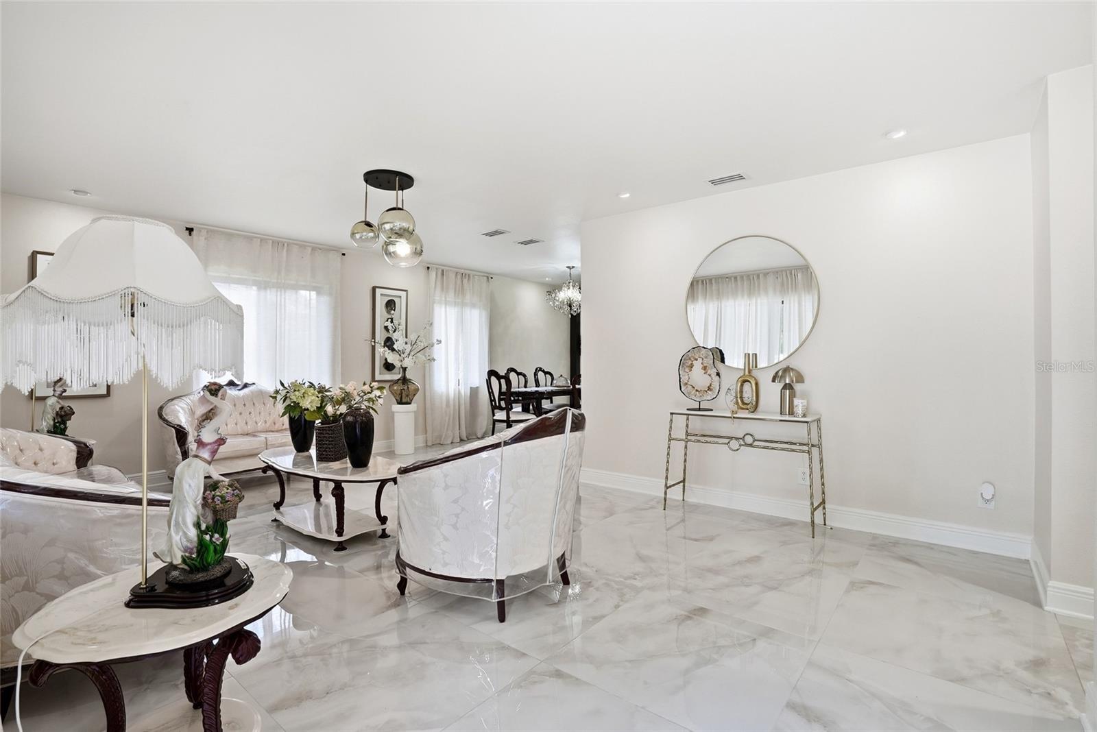15040 LAKE MAGDALENE BLVD, TAMPA, FL, 33618