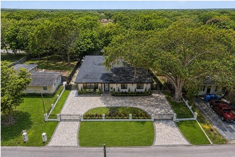 15040 LAKE MAGDALENE BLVD, TAMPA, FL, 33618