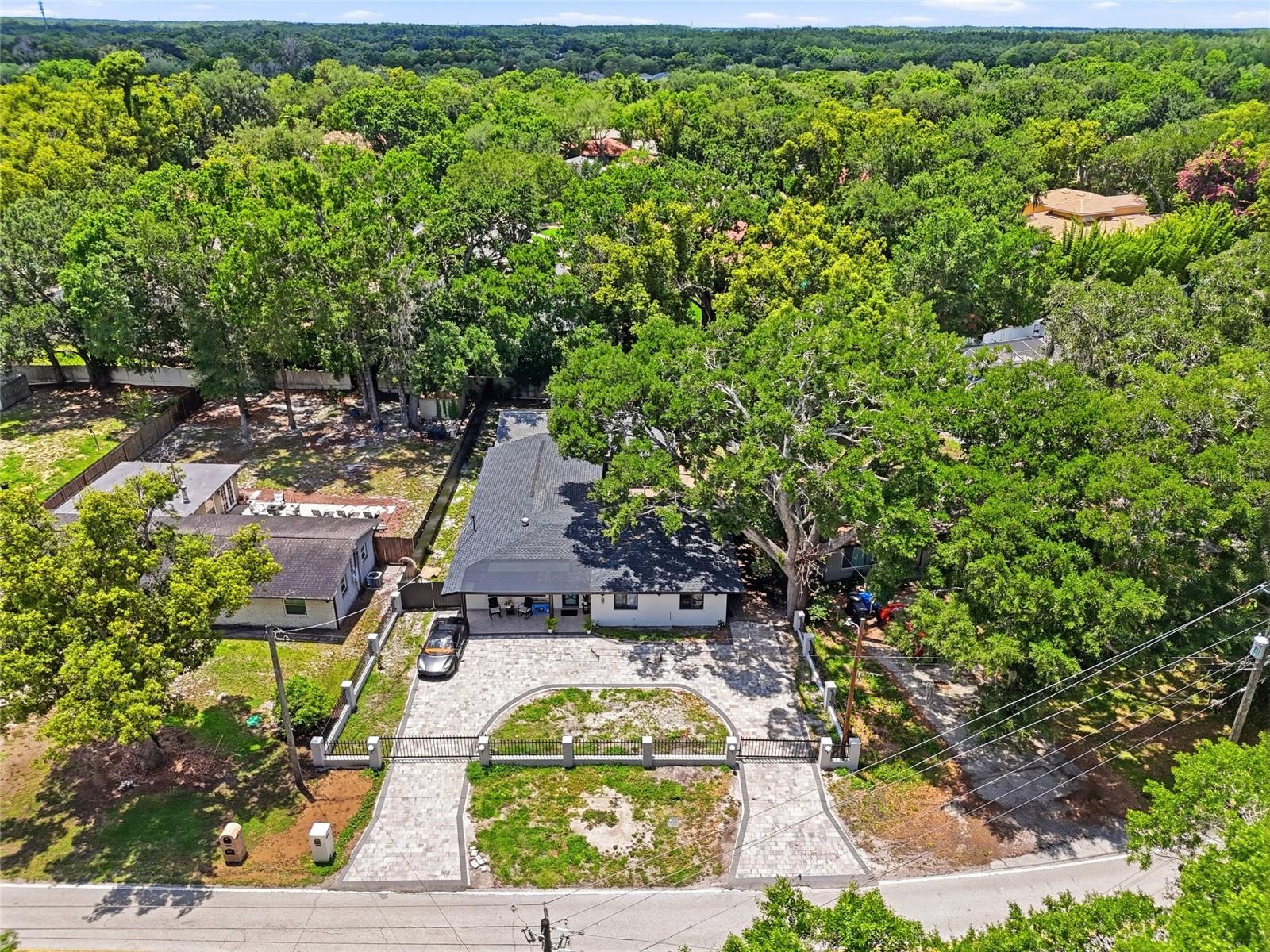 15040 LAKE MAGDALENE BLVD, TAMPA, FL, 33618