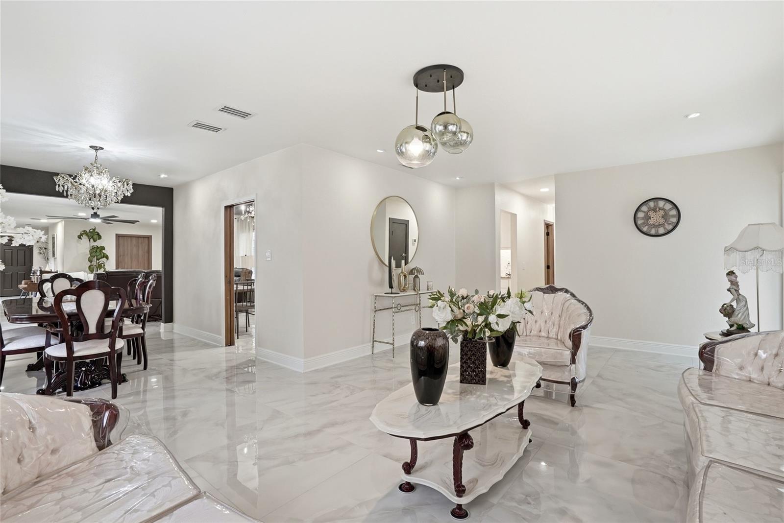 15040 LAKE MAGDALENE BLVD, TAMPA, FL, 33618