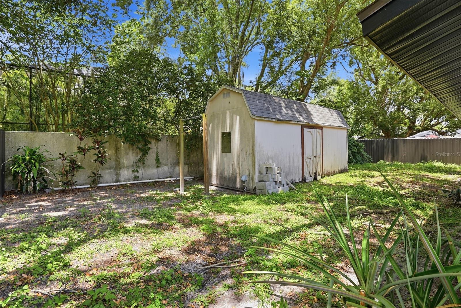 15040 LAKE MAGDALENE BLVD, TAMPA, FL, 33618
