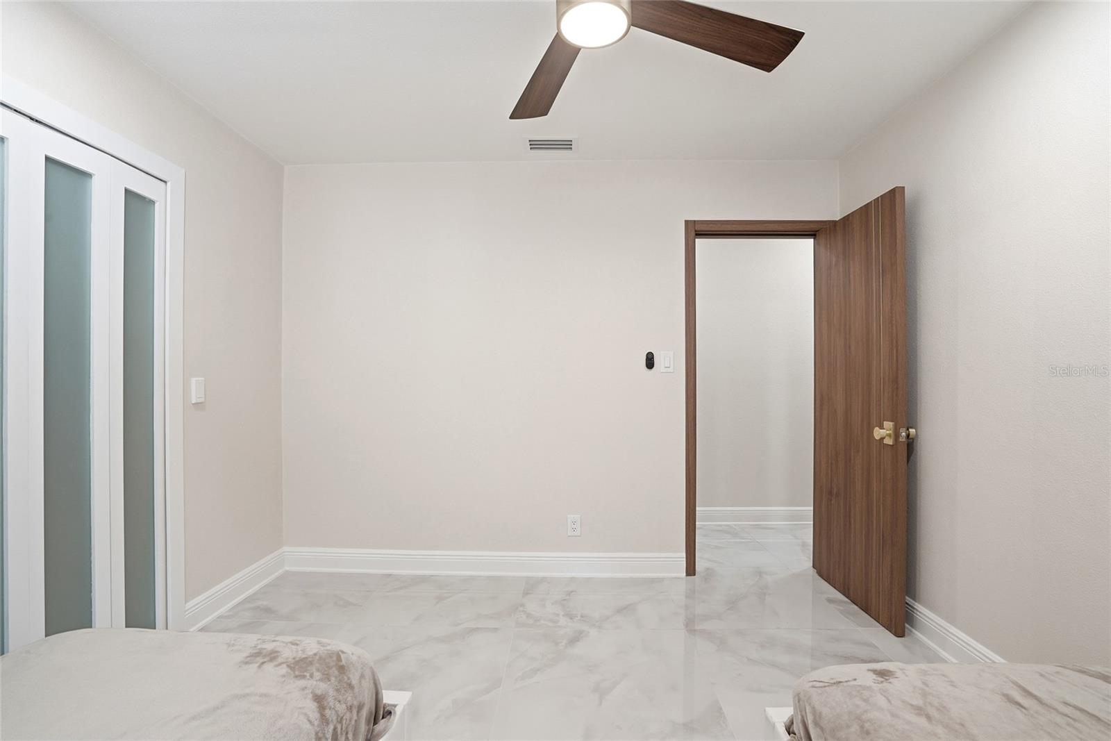 15040 LAKE MAGDALENE BLVD, TAMPA, FL, 33618
