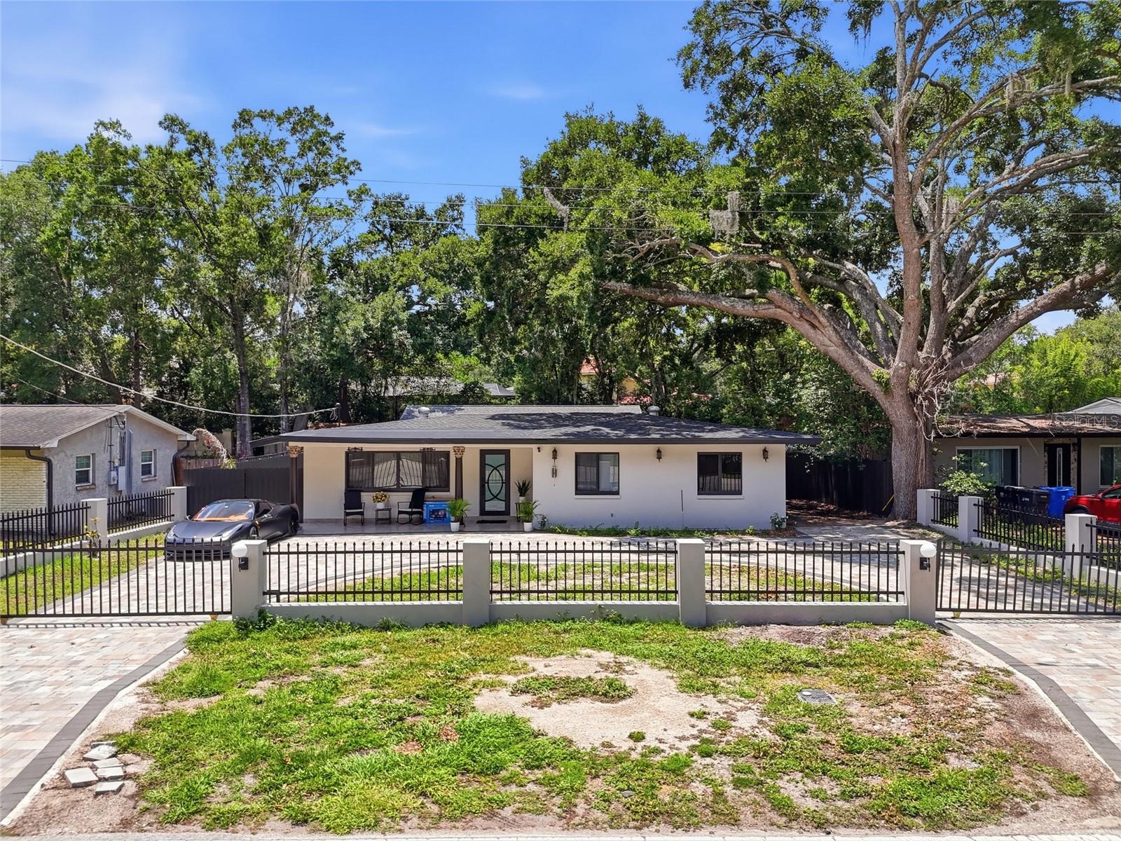 15040 LAKE MAGDALENE BLVD, TAMPA, FL, 33618