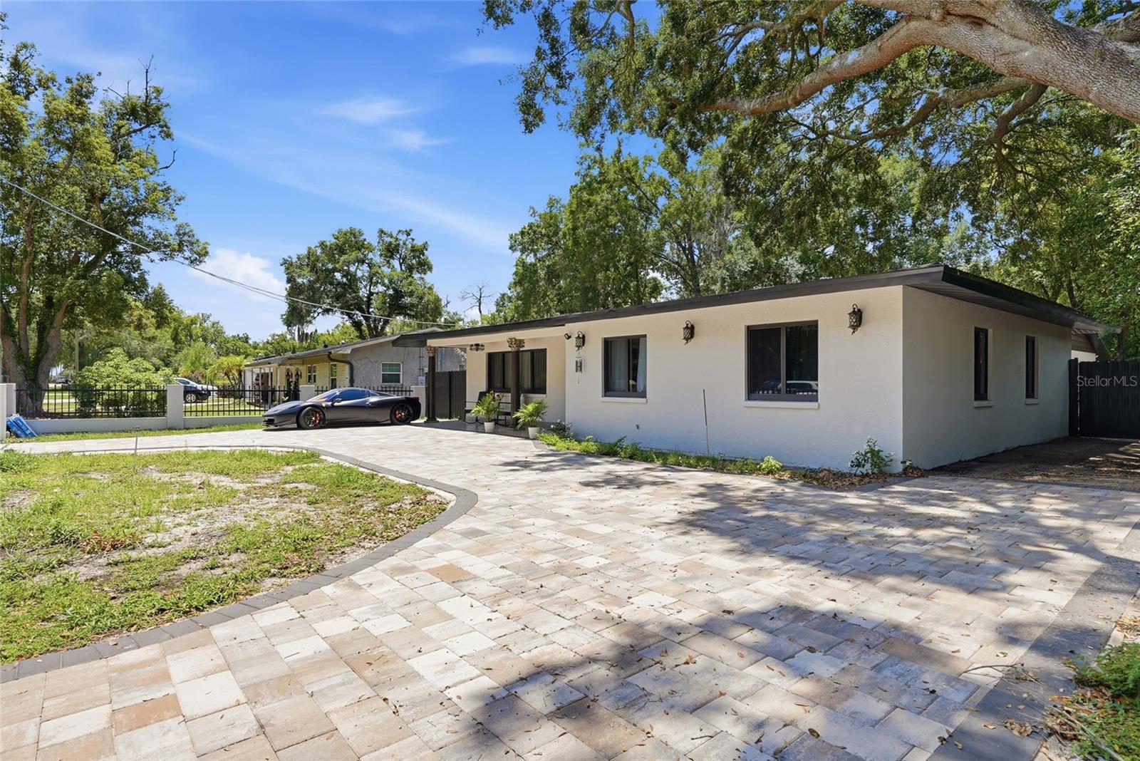 15040 LAKE MAGDALENE BLVD, TAMPA, FL, 33618