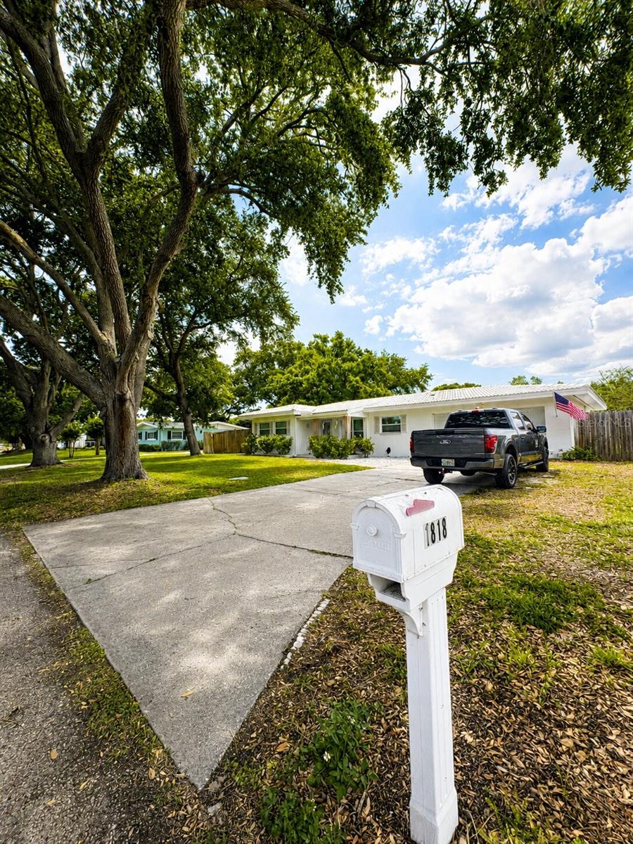 1818 MEADOW LN, CLEARWATER, FL, 33764