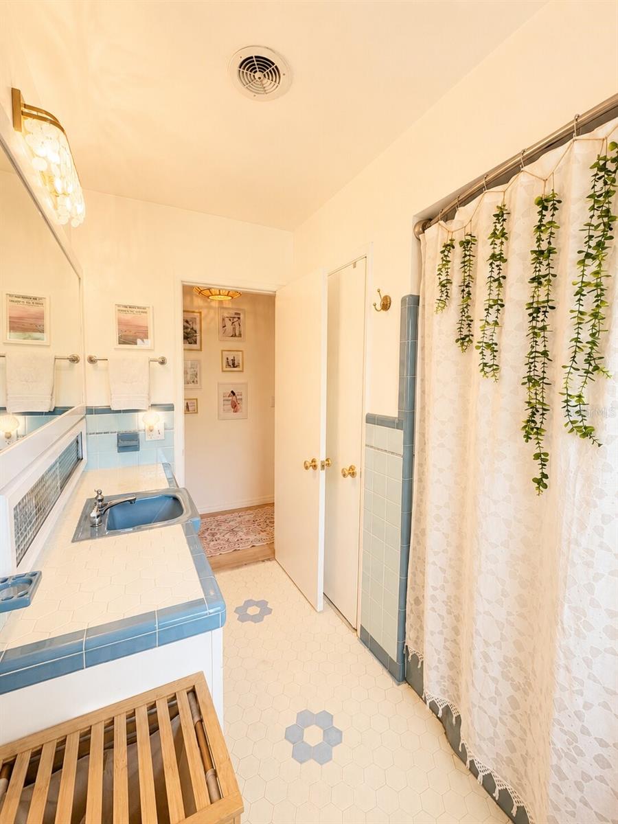 1818 MEADOW LN, CLEARWATER, FL, 33764