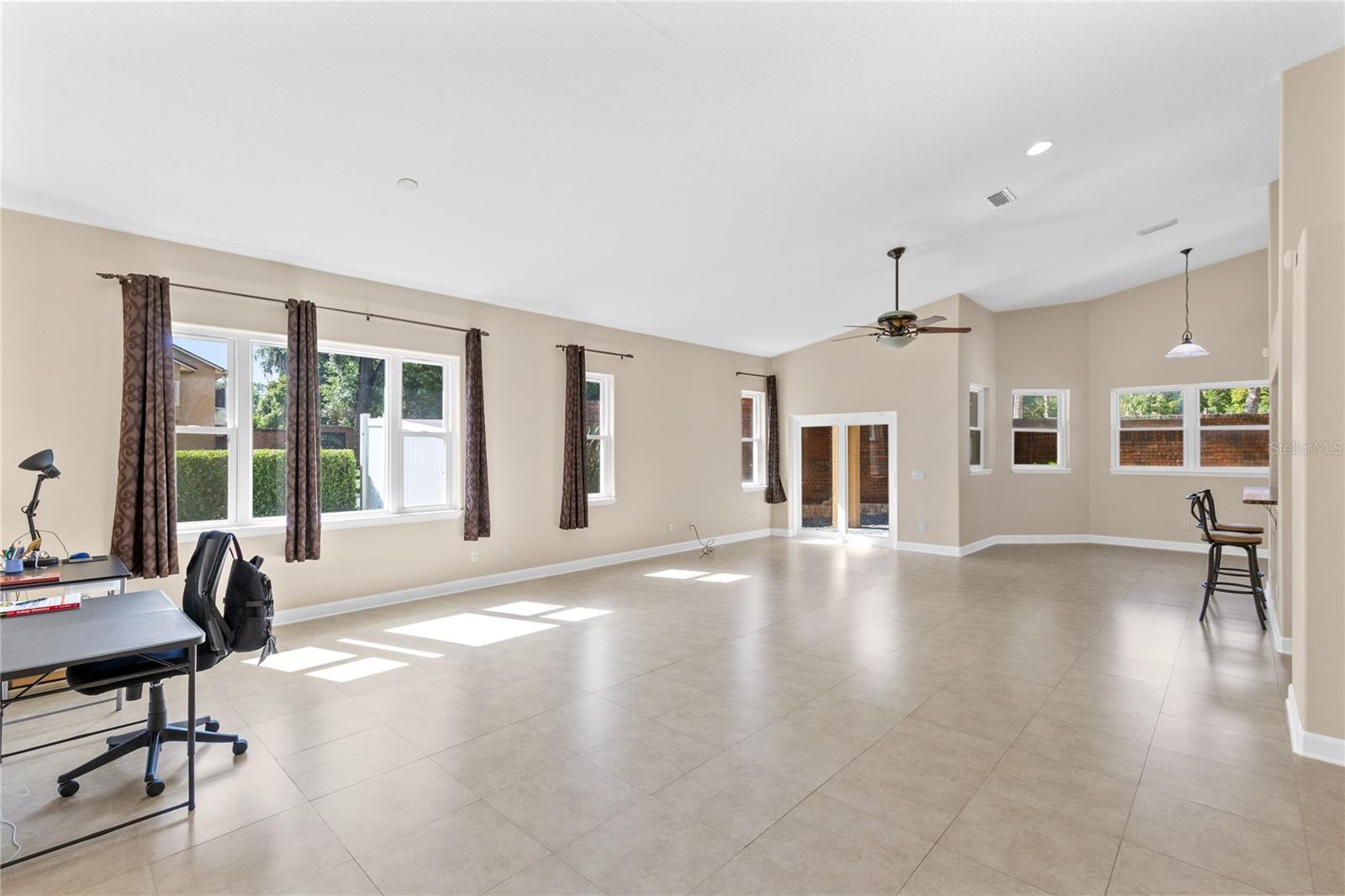 683 OAK HOLLOW WAY, ALTAMONTE SPRINGS, FL, 32714