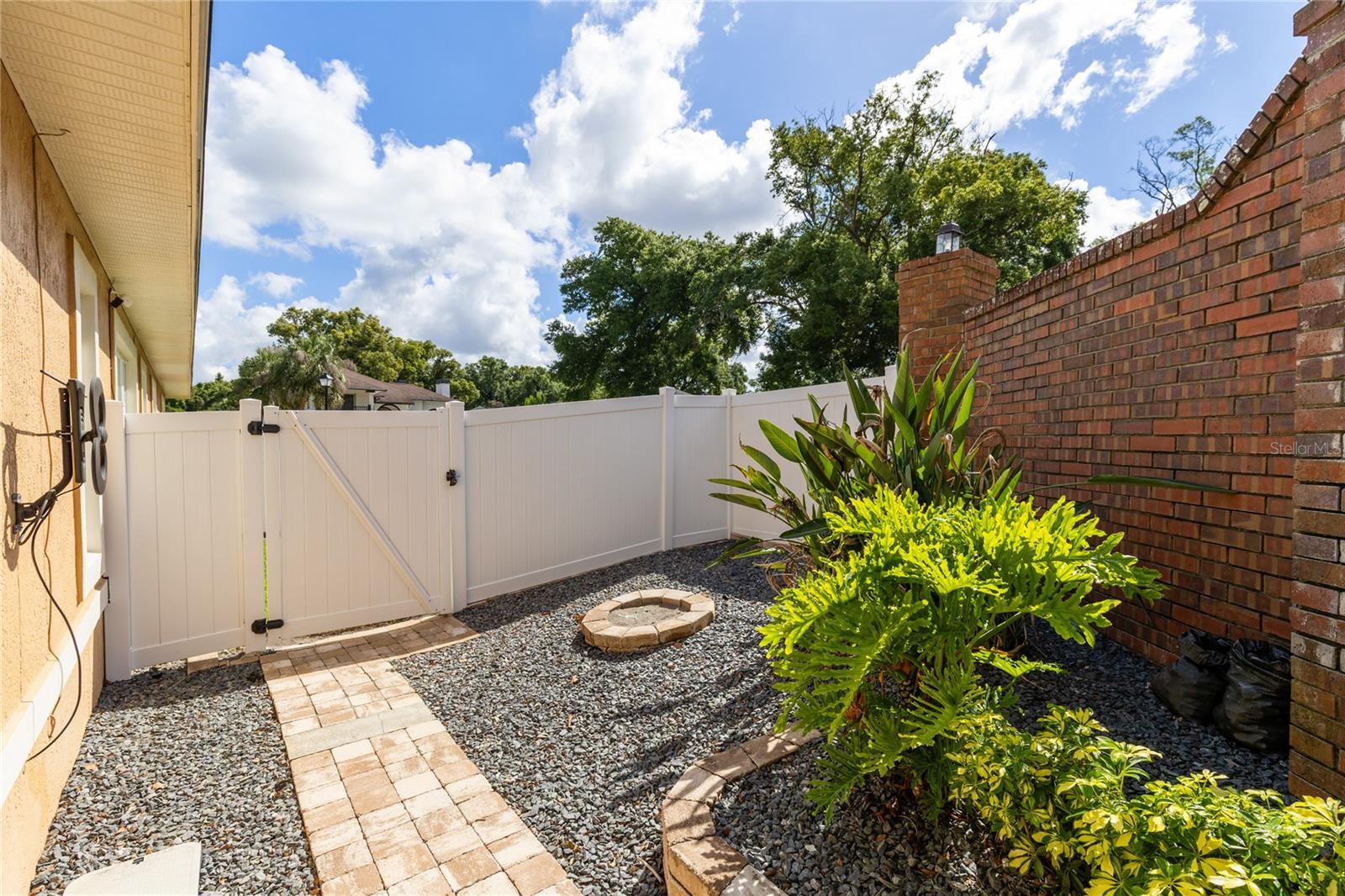 683 OAK HOLLOW WAY, ALTAMONTE SPRINGS, FL, 32714