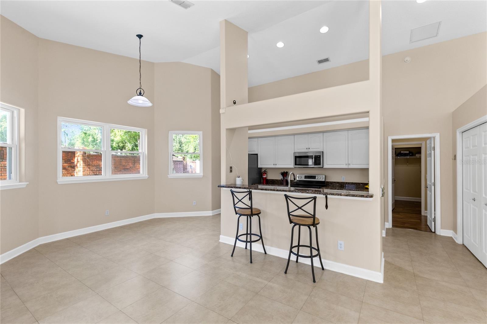 683 OAK HOLLOW WAY, ALTAMONTE SPRINGS, FL, 32714